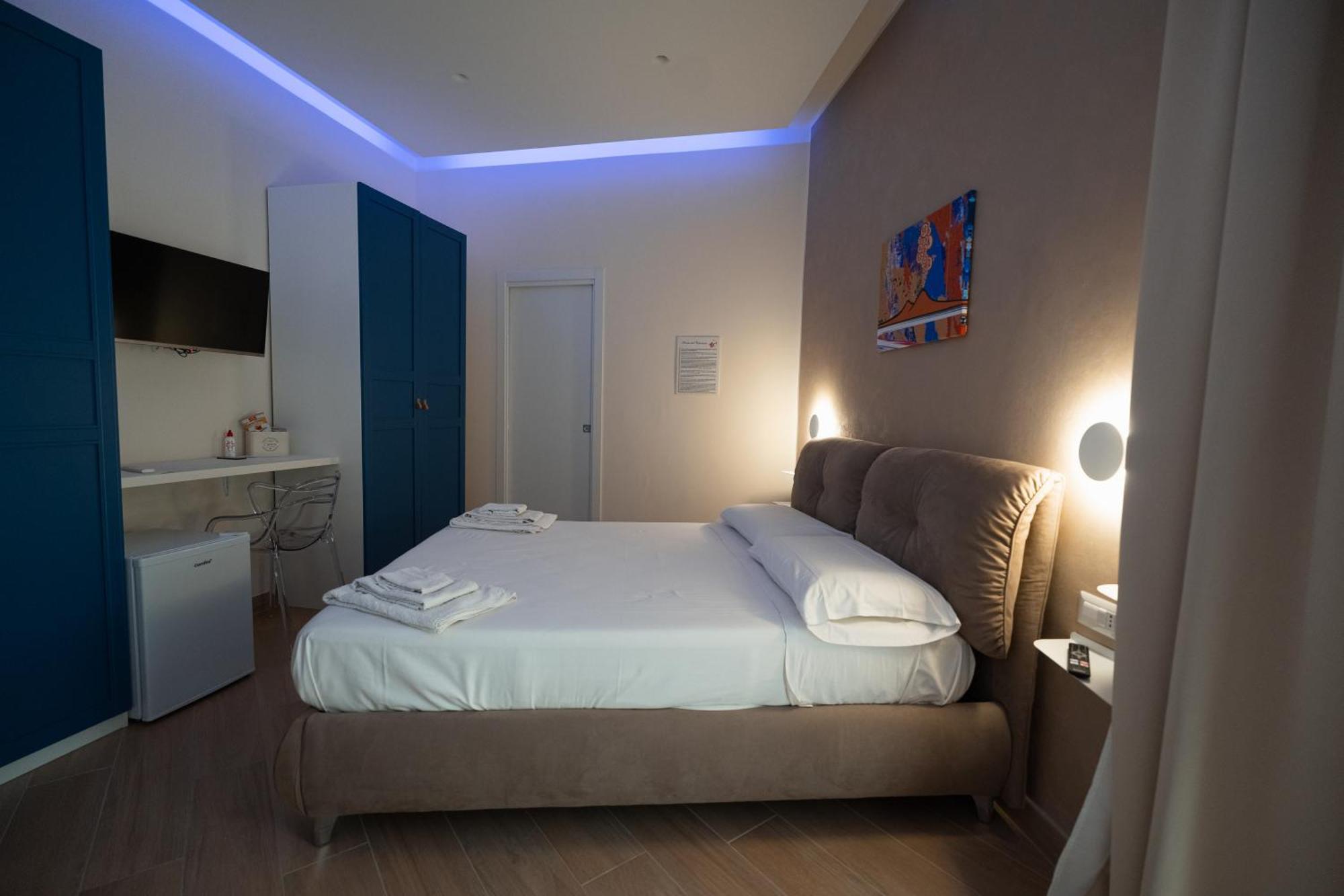 Nazzarooms Napoli Bagian luar foto